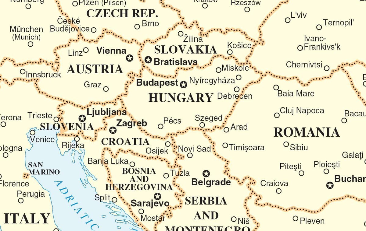 kort Slóvakíu nærliggjandi löndum